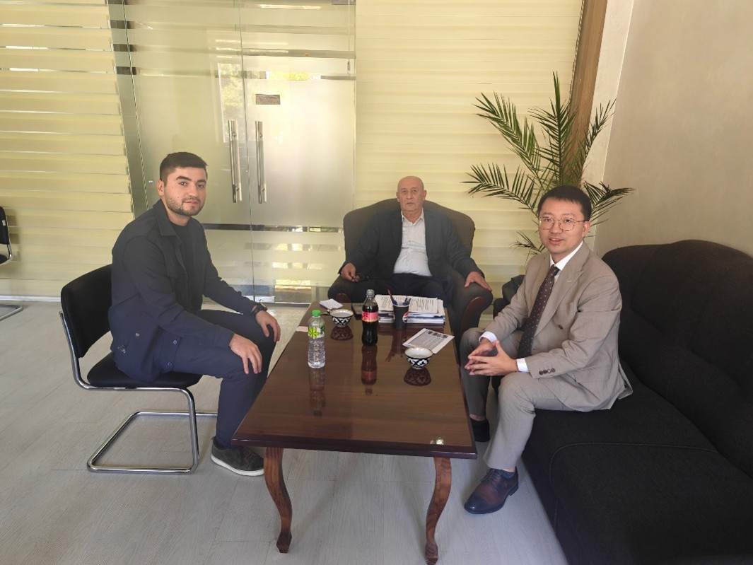 Prof. Han-Lin Wang visits Uzbekistan Geotechnical Society